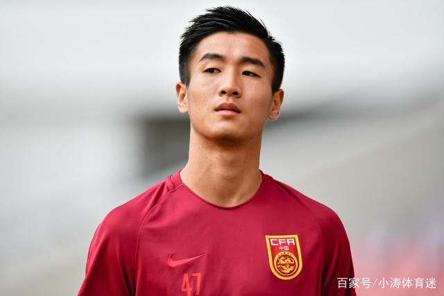 半场49-49！胡金秋爆发独砍22分，广厦领先两位数被抹平，想赢难